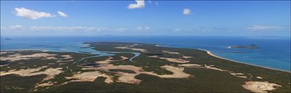 Cape Palmerston National Park - QLD (PBH4 00 18794)